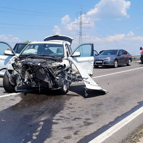 Trafic blocat pe DN11 în zona Ozun din cauza unui accident