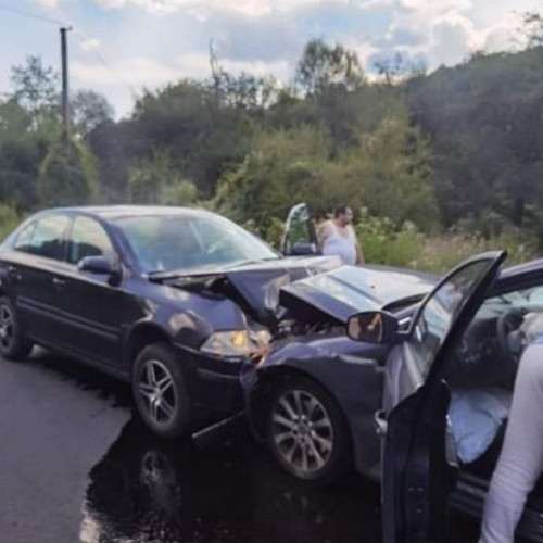 Caz de curaj: Polițiști din Covasna ajută la un accident rutier