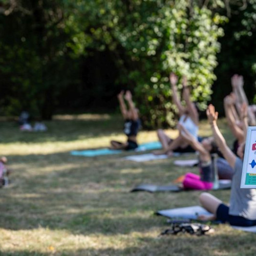 Atelier de yoga la OCV, un succes printre cititori