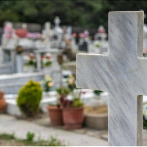 Cercetări în cazul profanării mormintelor în cimitirul din Bradut