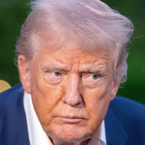 Donald Trump apără decizia de interzicere a înscrierii studenților străini la Harvard