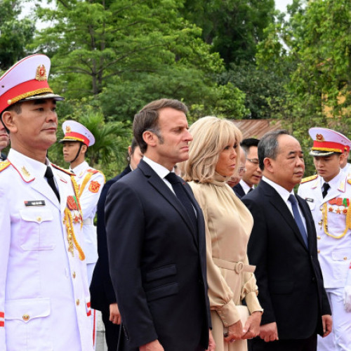 Întâlnirea lui Emmanuel Macron cu autoritățile din Vietnam în cadrul turneului din Asia de Sud-Est