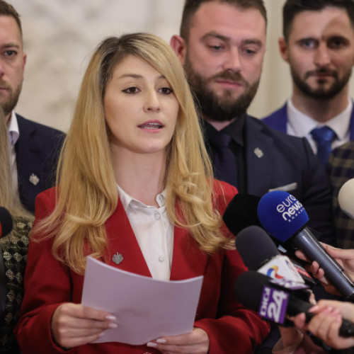 Deputații și senatorii din Partidul Oamenilor Tineri demisionează, rămân independenți