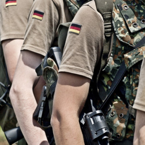 NATO cere Germaniei să furnizeze 40.000 de soldați