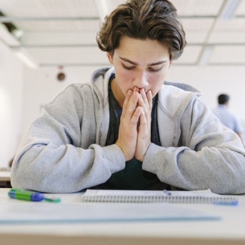 Un nou studiu arată că analfabetismul funcțional este o problemă majoră în România