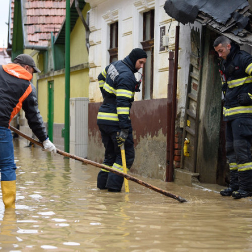 Evacuări preventive din cauza inundațiilor în patru județe din România