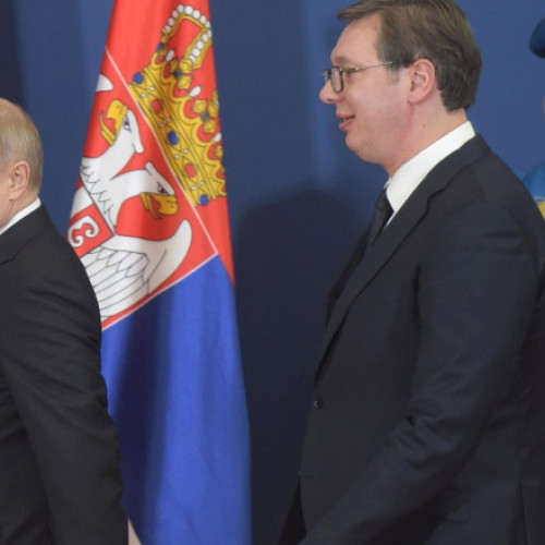 Serbia a furnizat Ucrainei sute de mii de proiectile, milioane de gloante și obuze de artilerie, în pofida relațiilor apropiate cu Rusia, transmite joi Serviciul de Informații Externe (SVR) al Rusiei. Potrivit sursei citate, aceste livrări s-au făcut prin intermediul unor state membre ale NATO, inclusiv Polonia, Bulgaria și Republica Cehă, folosind scheme complexe cu certificate false de utilizator final și țări intermediare, notează digi24.ro.