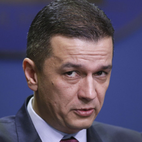 Sorin Grindeanu, președintele interimar al PSD, afirmă că va continua să publice declarațiile de avere și de interese, chiar și după decizia Curții Constituționale, care a declarat neconstituționale două articole ale legii privind funcționarea Agenției Naționale de Integritate. Potrivit digi24.ro, această hotărâre face ca declarațiile de avere să devină secrete și exclude de la obligația de a declara averea soțiile și copiii demnitarilor și funcționarilor publici.