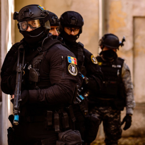 Poliția Română și DIICOT au demarat o operațiune amplă pentru destructurarea grupărilor infracționale