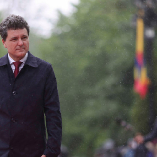 Nicusor Dan, președintele României, efectuează astăzi o vizită la Salina Praid și în zonele afectate de inundări din județul Covasna, relatează digi24.ro. Potrivit sursei, vizita vizează monitorizarea situației și sprijinirea comunităților afectate de fenomenele meteorologice.