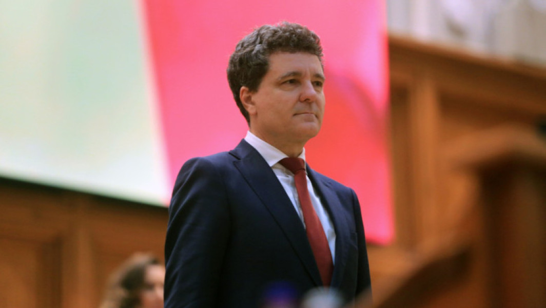 Nicusor Dan, președintele României, a transmis miercuri un mesaj de felicitare către noul președinte ales al Poloniei, Karol Nawrocki, notează digi24.ro. În mesajul său, acesta a afirmat că așteaptă cu nerăbdare să colaboreze pentru a întări și mai mult Parteneriatul Strategic dintre cele două țări.