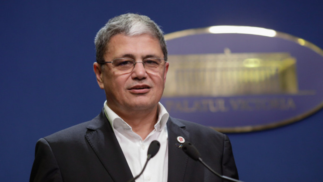 Ministerul Fondurilor Europene a lansat un apel de proiecte pentru dezvoltarea energiei termice din apă geotermală, potrivit anunțului făcut de Marcel Bolos. Acesta a precizat pe Facebook că bugetul total al inițiativei este de 56 milioane de euro, iar fiecare proiect poate primi până la 8 milioane de euro, sub formă de grant 100% nerambursabil.