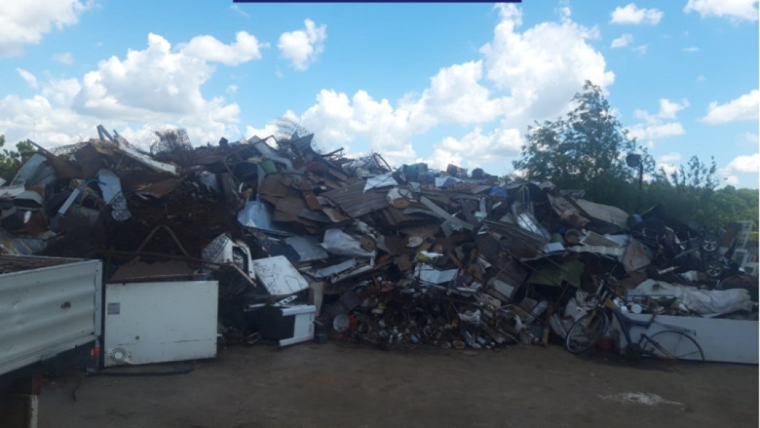 Percheziții la firme suspectate de reciclare fictivă