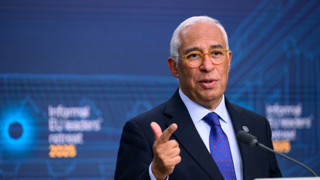 Nicusor Dan a avut o discuție telefonică cu președintele Consiliului European, Antonio Costa, potrivit unei postări a primarului pe platforma X, citate de digi24.ro. În cadrul convorbirii, edilul a mulțumit oficialului european pentru felicitări și pentru cuvintele de sprijin, reafirmând angajamentul României de a colabora strâns cu partenerii din UE și de a susține valorile și obiectivele Uniunii.
