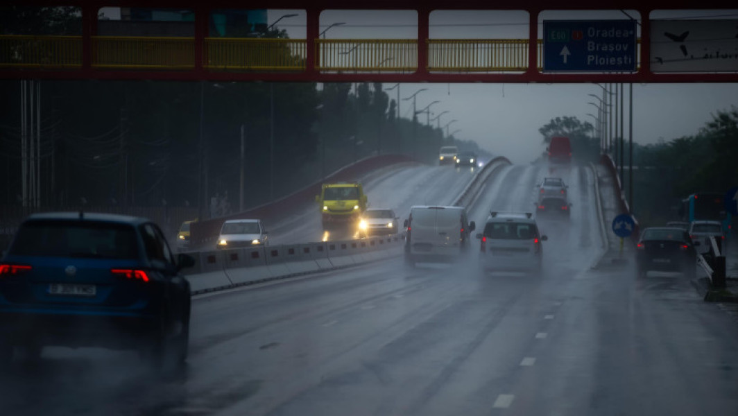 Avertizare meteorologică pentru București: ploi torențiale și grindină