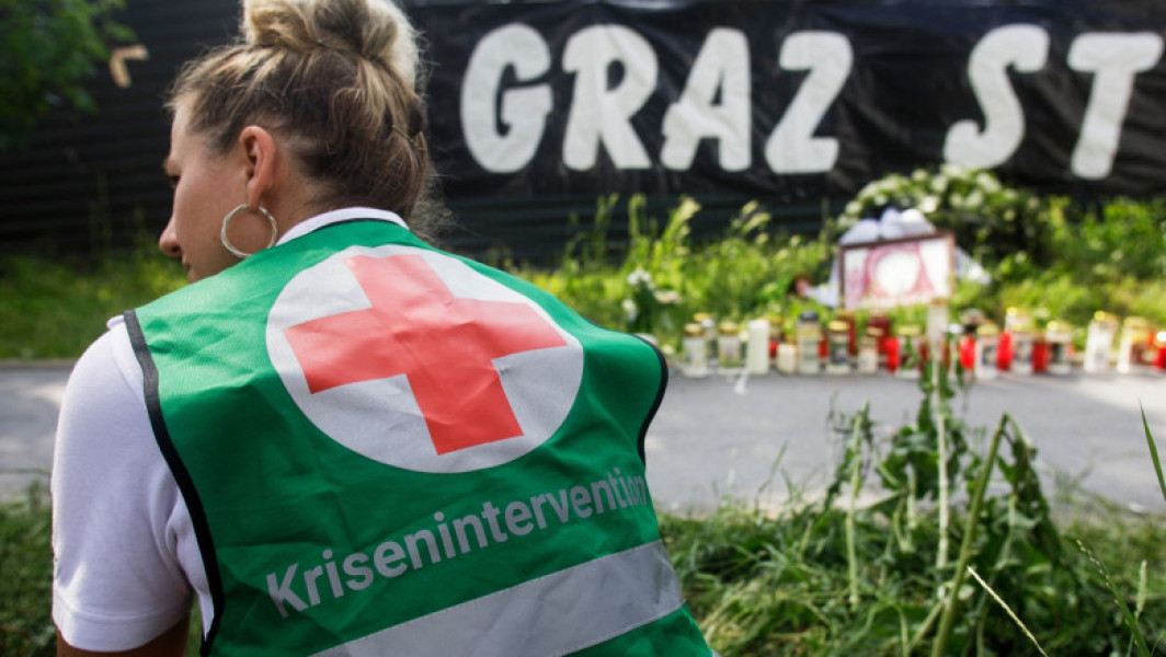 incident armat la școala din graz: două victime române, un elev operat de urgență