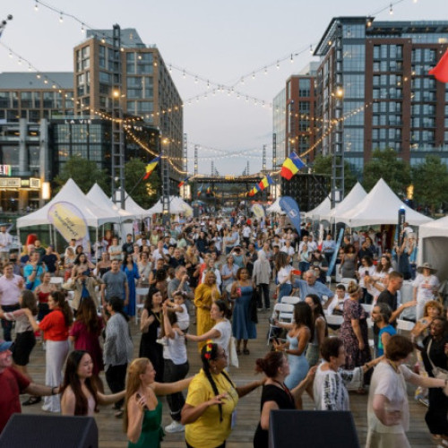 Foto Record de prezență la cel mai mare festival românesc din SUA. Peste 12.000 de oameni au celebrat tradițiile la Washington