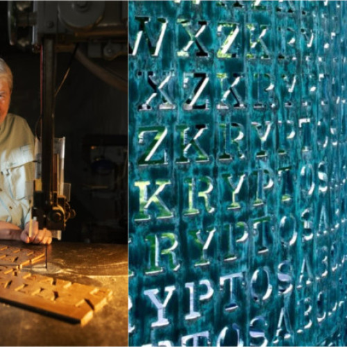 Un mister nedeslușit de 35 de ani. Soluția codului secret ascuns în faimoasa sculptură Kryptos din sediul CIA va fi scoasă la licitație