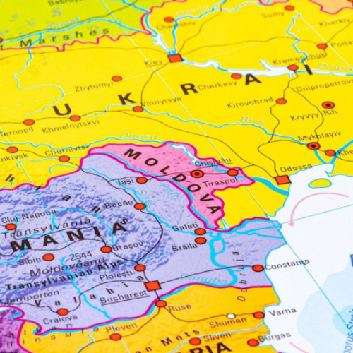 Trump ia în calcul trimiterea unei „armate private” americane în Ucraina. Ce rol ar avea România în planul de pace (The Telegraph)