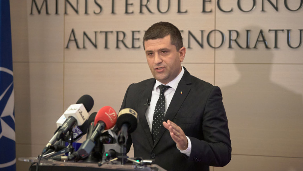 Primăriile între principalii angajatori locali și posturi neocupate, spune Radu Miruţă