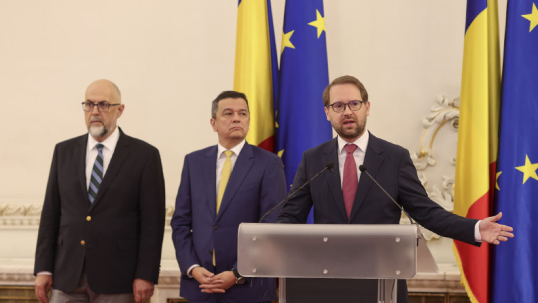 El a atras atenția că anumite primării sunt supradimensionate, în timp ce altele sunt subdimensionate, iar în final trebuie să existe servicii publice de calitate. „Eu personal aș merge mai degrabă cu o variantă puternică, chiar dacă și la mine în Timișoara asta ar însemna o reducere de posturi. Chiar am început, am pus acum în transparență, o reducere de 10% a posturilor efectiv ocupate și suntem gata să mergem și mai departe.” Potrivit digi24.ro, discuția despre reduceri se poartă în contextul diverselor situații ale primăriilor.
