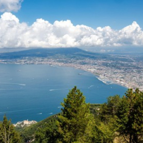 Cutremur de magnitudine 4 în apropiere de Napoli, în zona Campi Flegrei