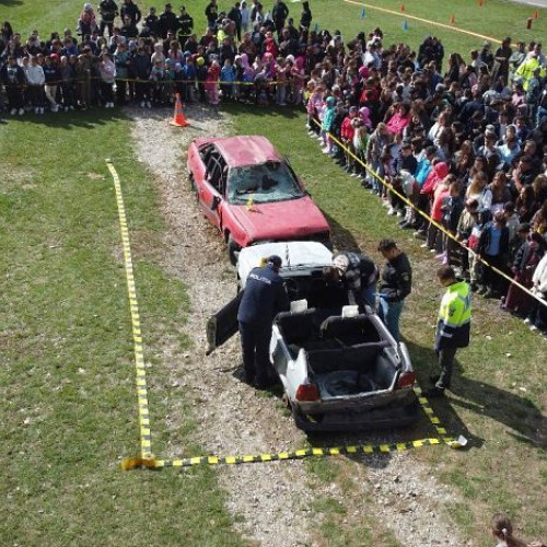 Simulare de accident rutier pentru copii organizată la Întorsura Buzăului