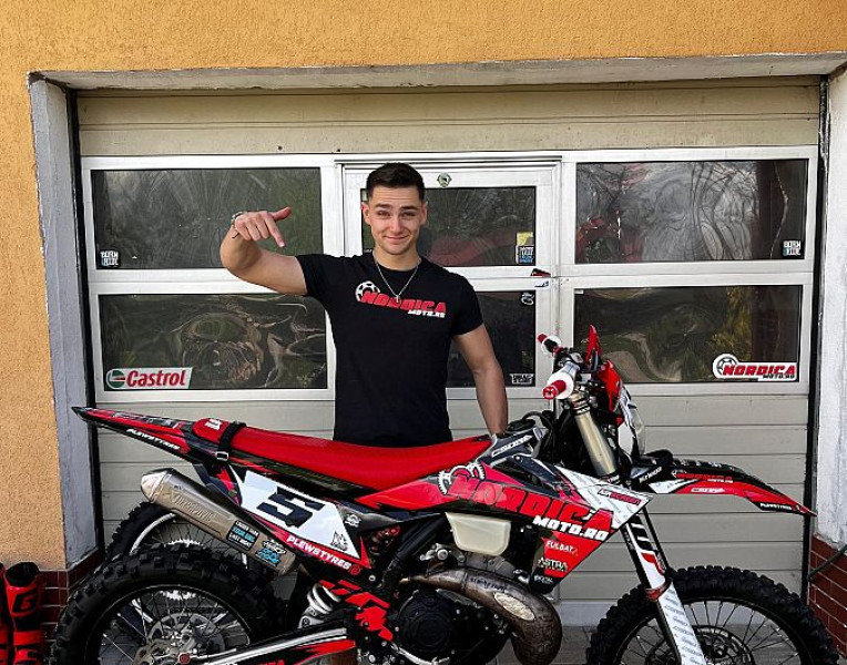 Cezar Șulea din Covasna se pregătește pentru Sea to Sky, o cursă extremă de hard enduro