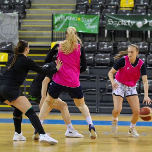 Partida de debut a semifinalelor Ligii Naționale de Baschet Feminin: Sepsi-SIC - FCC Baschet UAV Arad