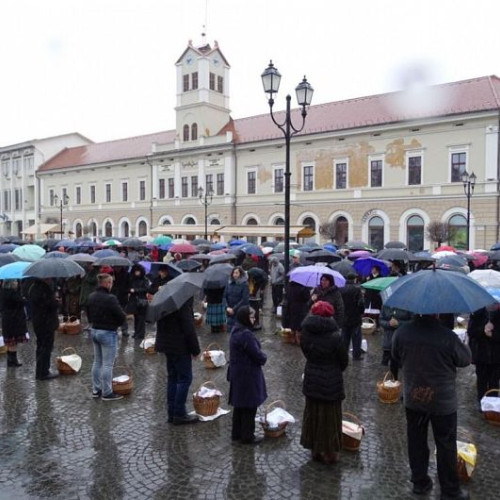 O ceremonie religioasă de binecuvântare a bucatelor de Paştele catolic şi reformat va avea loc la Piaţa centrală din Sfântu Gheorghe, în Duminica Paştelui.