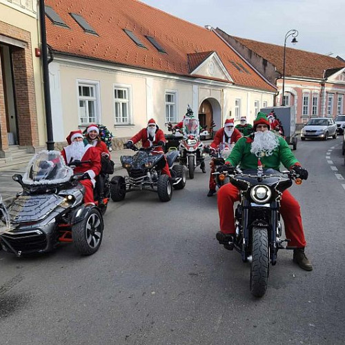 Ajutoarele Moșului ajung și în acest an la Sfântu Gheorghe, inclusiv cu motociclete luminoase